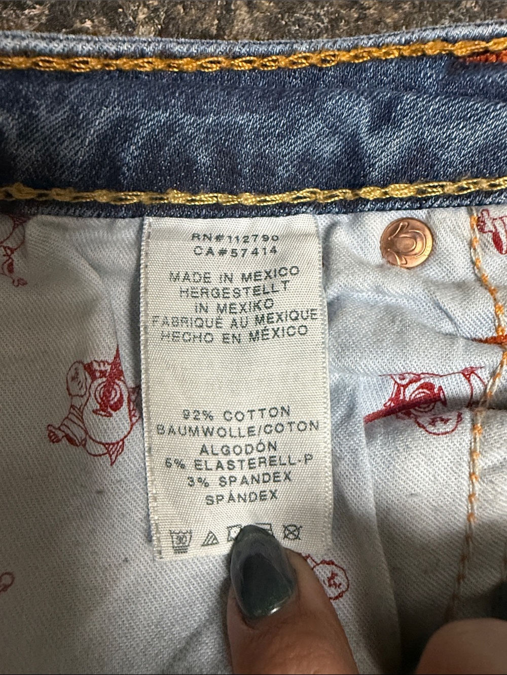 True Religion Women's Medium Blue Capri Jeans with Contrast Stitching - Picture 7 of 13